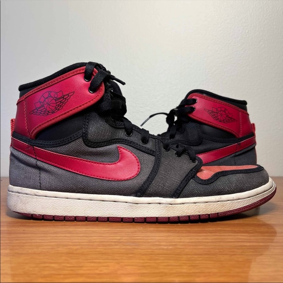 Jordan 1 AJKO Bred - Picture 1 of 9